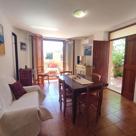 Casa Goletta Soggiorno Per 4 A 2 Minuti Dalla Spiaggia Iunq0334 Кала Гононе Екстериор снимка